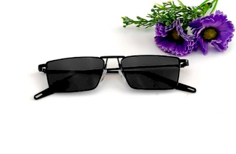Sunglasses 2022 Fashion Small Box Metal Frame Rectangle Glasses The New Vintage Men And Women Luxury Designer Driving Eyeglasses