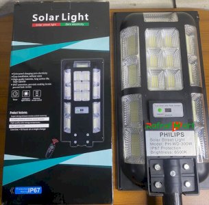 PHILIPS SOLAR STREET LIGHT 